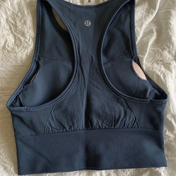 Lululemon Ebb to Train Bra Iron Blue - Picture 3 of 3